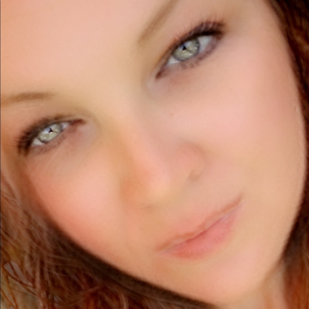 Meet your Posher, Jenn
